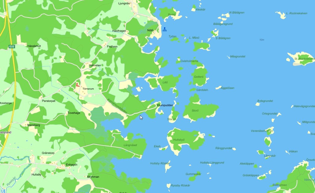 2011-11-22 13.10.39ScreenHunter_0006.jpg - Här fiskade jag mycket som barn - pilen pekar på båthuset